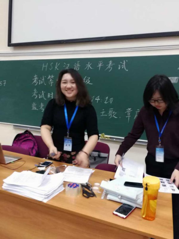 Первый в 2018 году письменный и устный экзамен по китайскому языку HSK, HSKK
